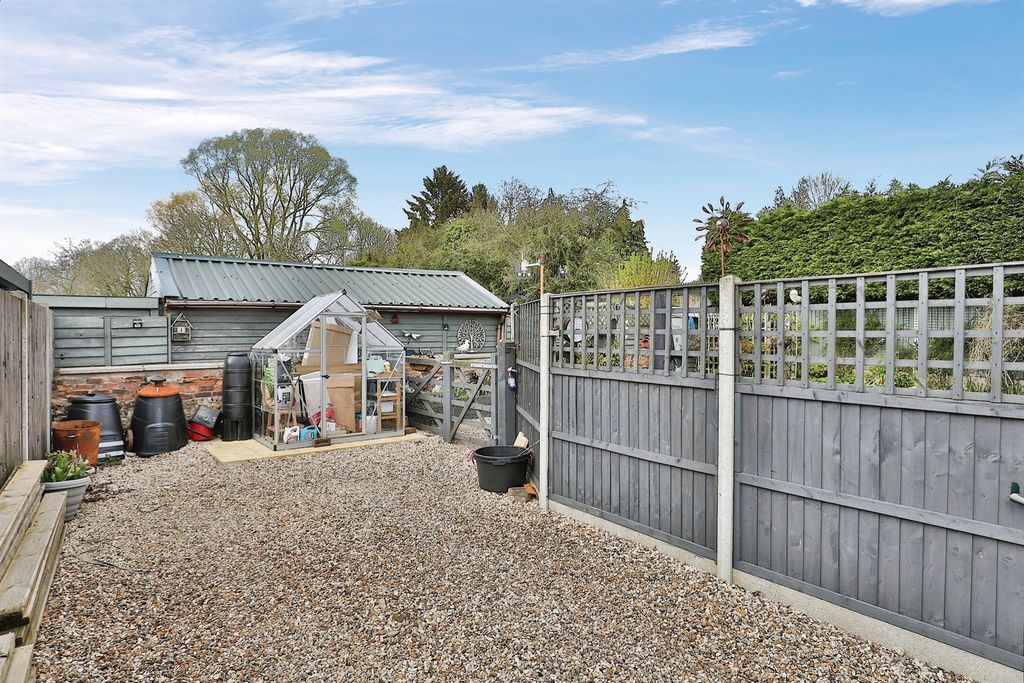 Property photo 3 of 15