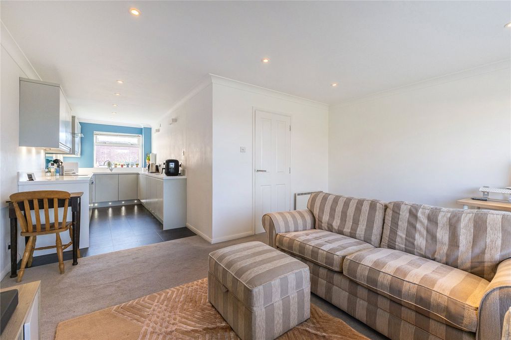 Property photo 1 of 10 Picture No. 07