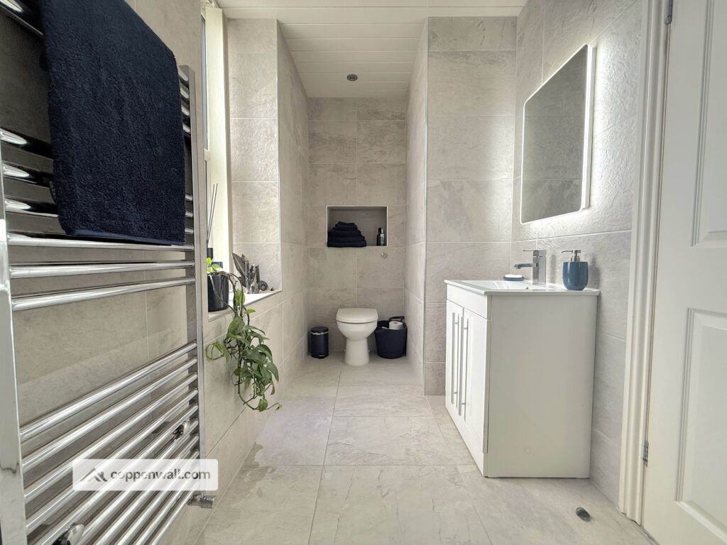 Property photo 2 of 26