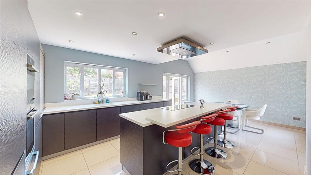 Property photo 2 of 29 06172025_091912.Jpg