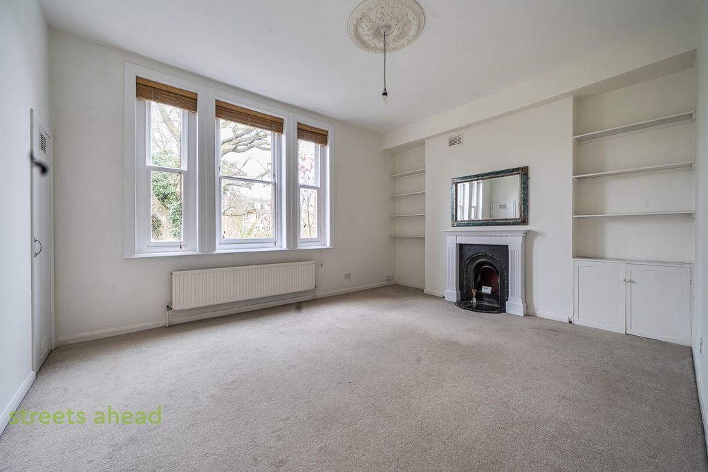 Property photo 2 of 14 E7813463-B946-45A...