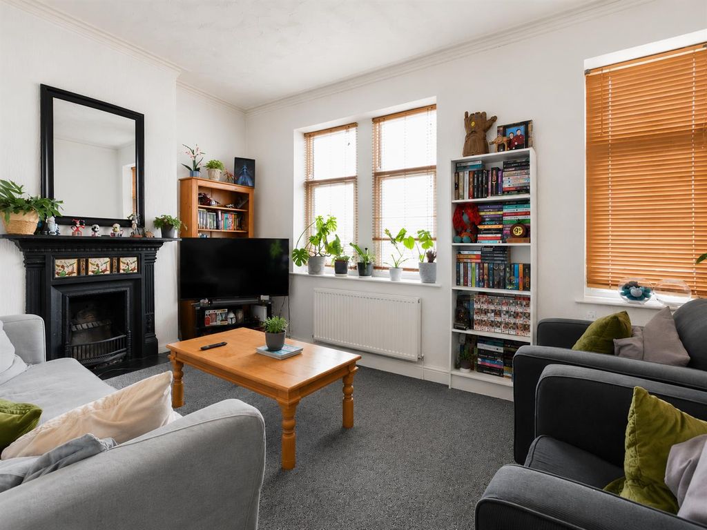 Property photo 2 of 9 Ad7D9754-0479-4770-9415-A314E985A408.Png