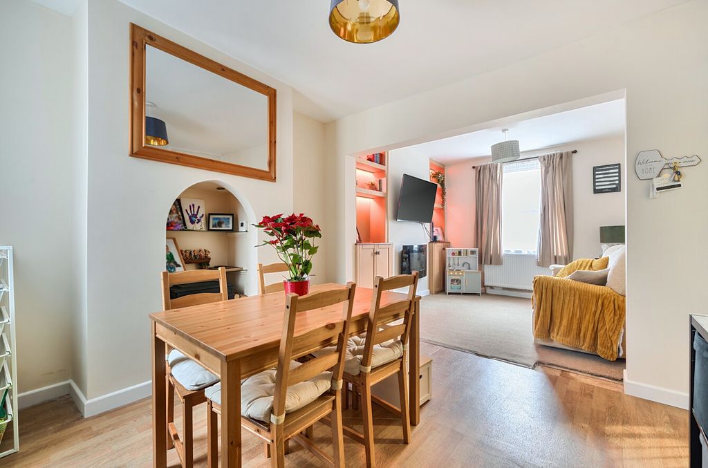 Property photo 1 of 15 1384790-15-69380F...