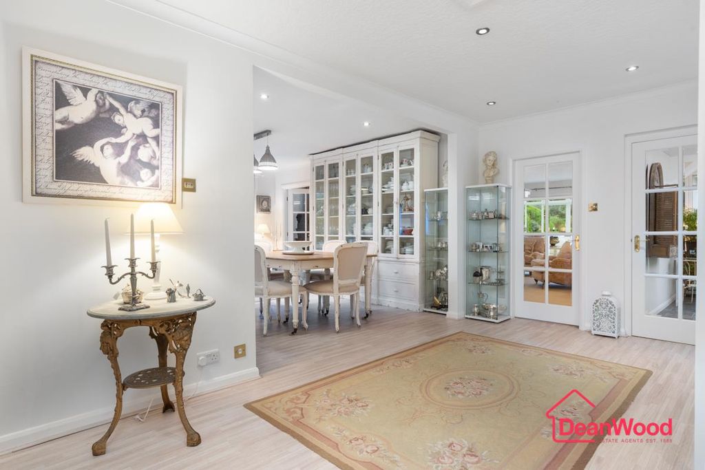 Property photo 3 of 38 3.Jpg