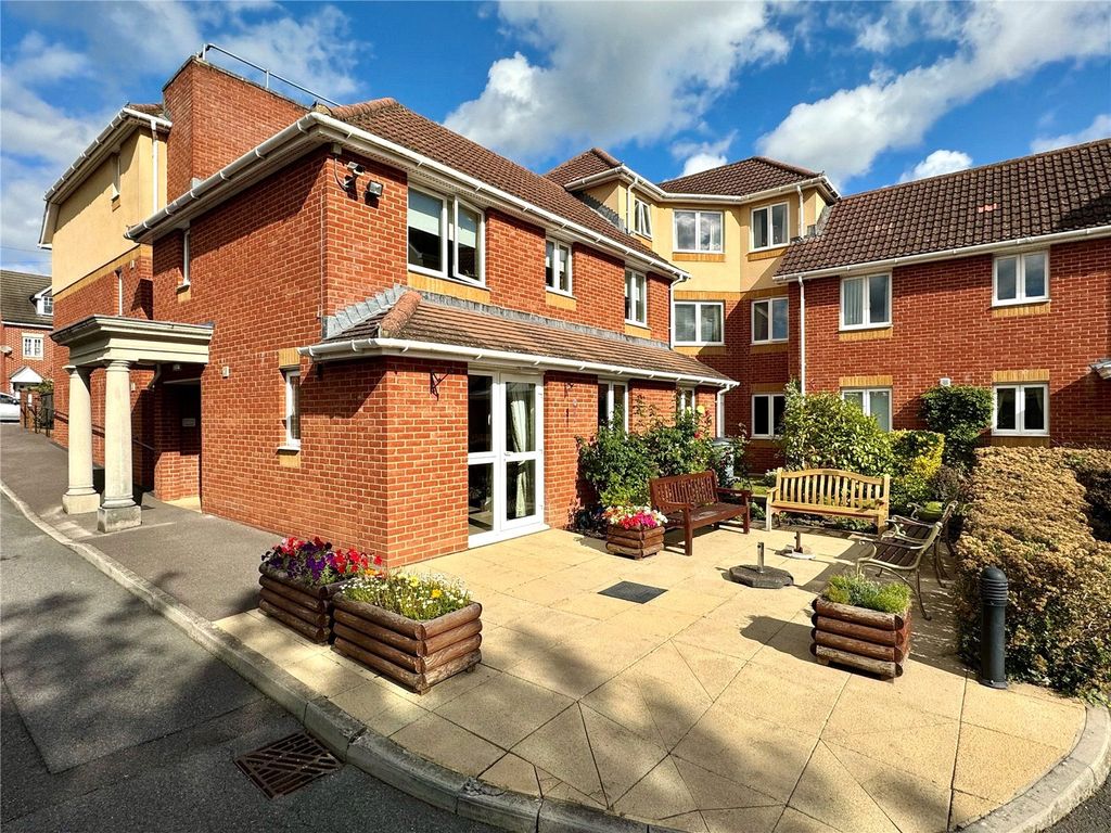 Property photo 1 of 11 Picture No. 06