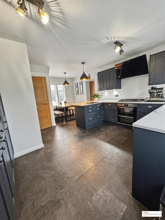 Property photo 3 of 20 4.Jpg