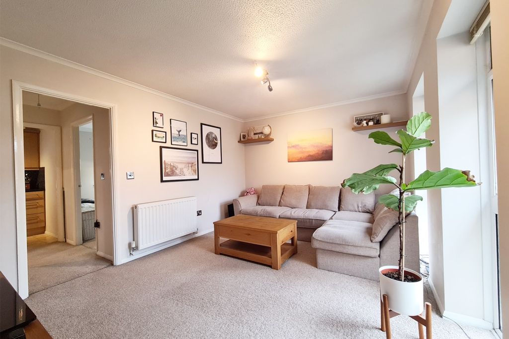 Property photo 1 of 7 1226644