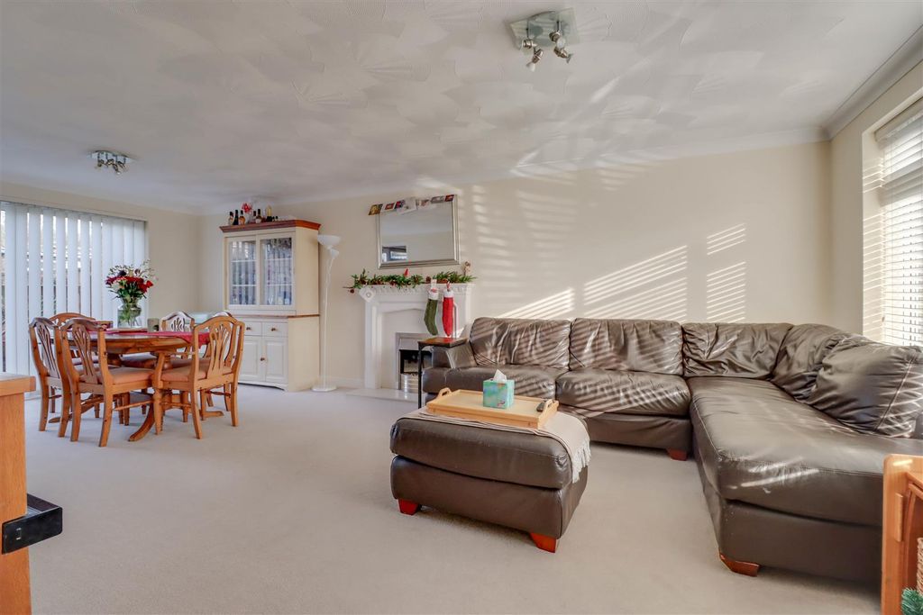 Property photo 3 of 15 81 Beauchamps Drive Inside-5.Jpg