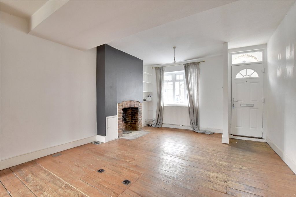 Property photo 2 of 15 Reception