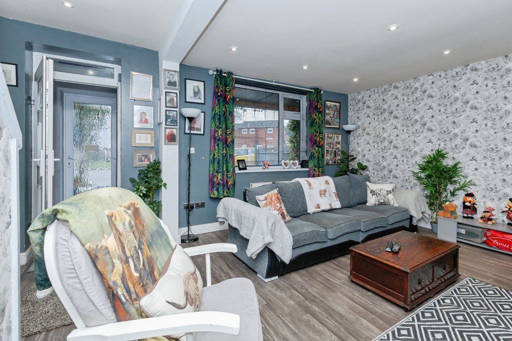 Property photo 3 of 20 Photo #3