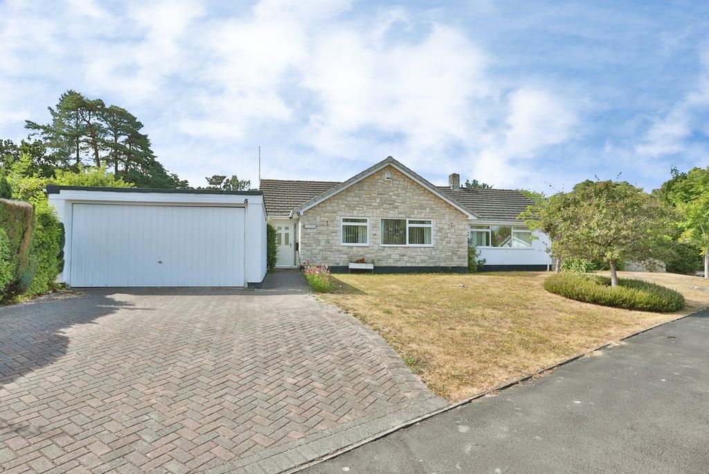 Property photo 1 of 18 Pbox-Img.Jpg