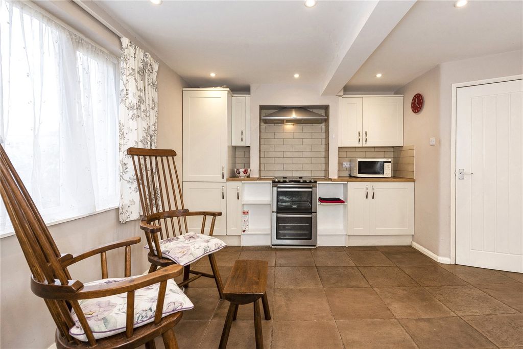 Property photo 2 of 18 Picture No. 08