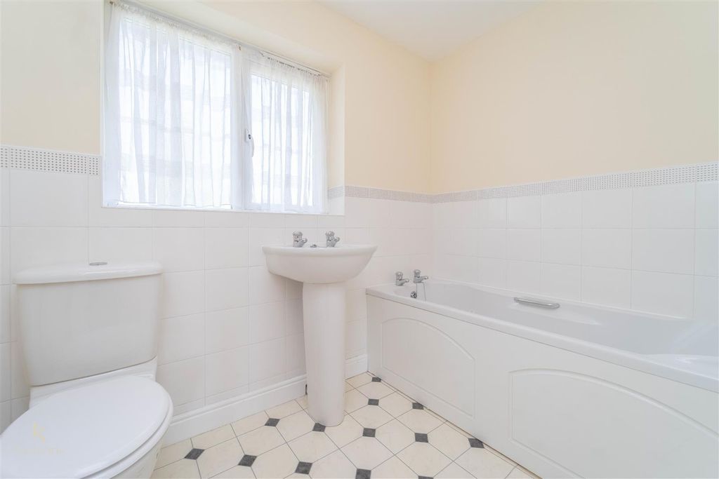 Property photo 3 of 28 Untitled-06832.Jpg