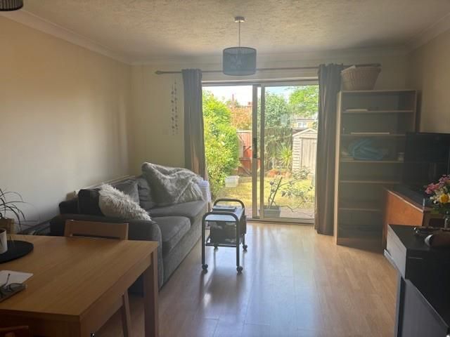 Property photo 2 of 5 Avenue Terrace 24 Lge New.Jpg