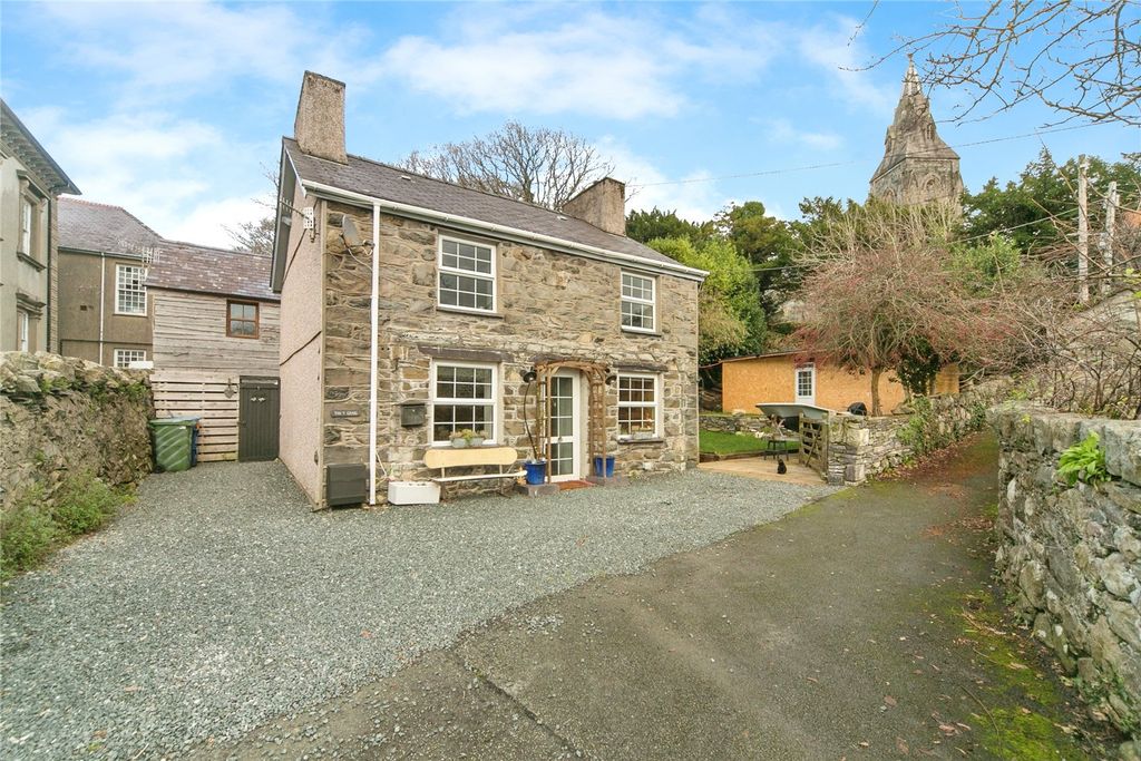 Property photo 1 of 22 Picture No. 05