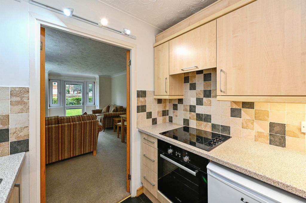 Property photo 2 of 18