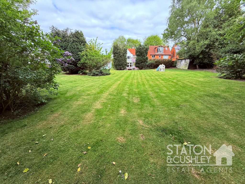 Property photo 2 of 50