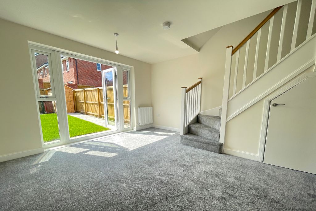 Property photo 2 of 26