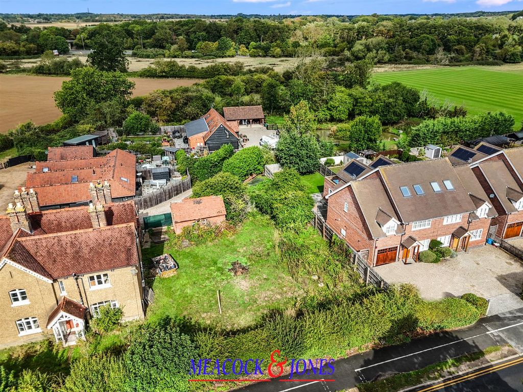 Property photo 1 of 8 Dji_20260917112735_0077_D.Jpg