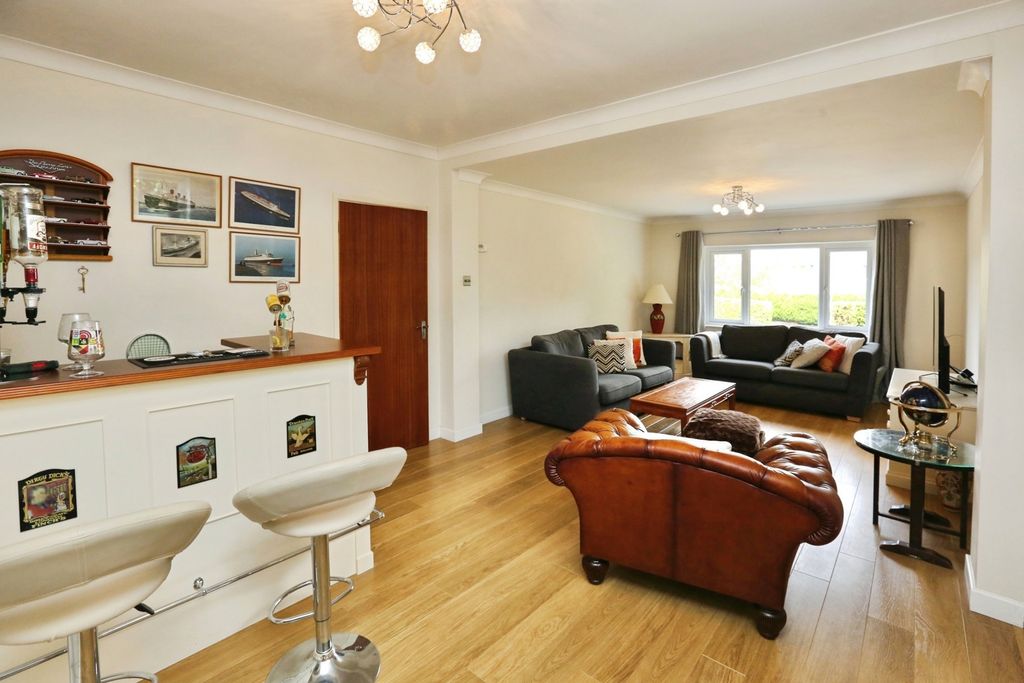 Property photo 2 of 22 Pbox-Img.Jpg