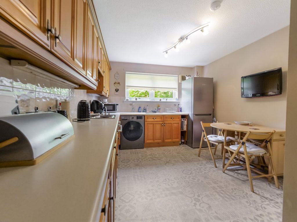 Property photo 3 of 13 Kitchen