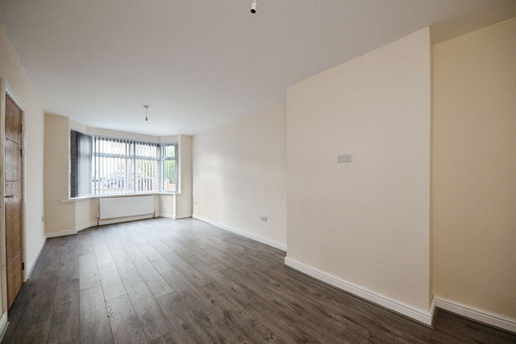 Property photo 2 of 15 Living Room