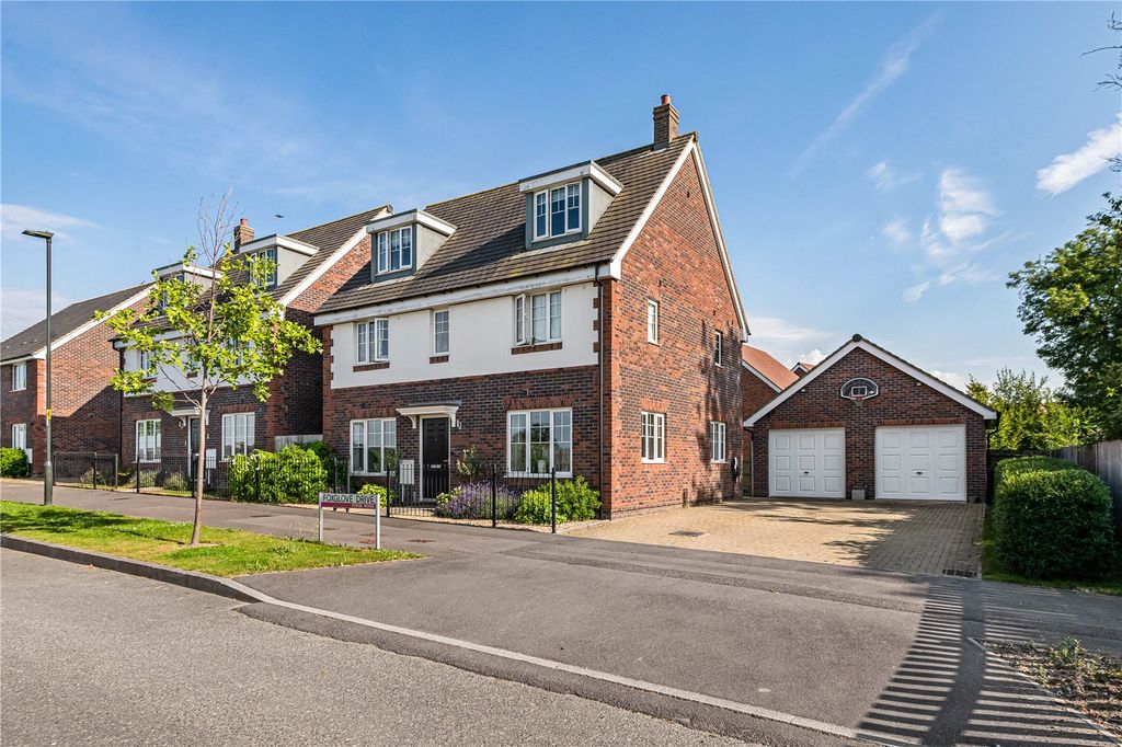Property photo 1 of 22 Foxglove Drive