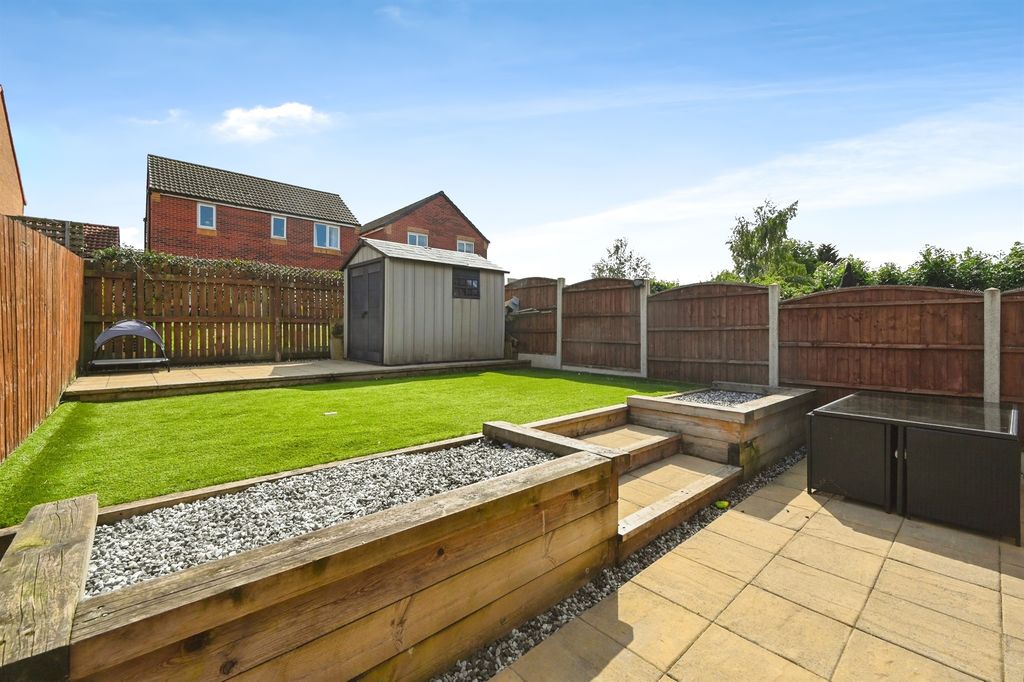 Property photo 2 of 18