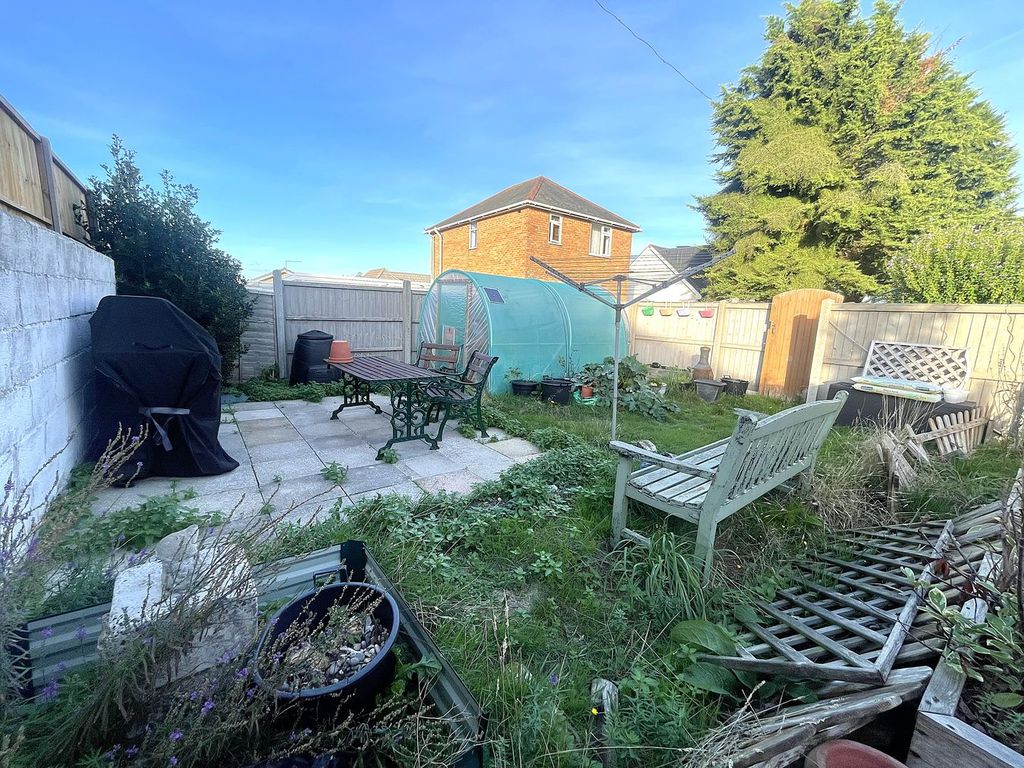 Property photo 2 of 22