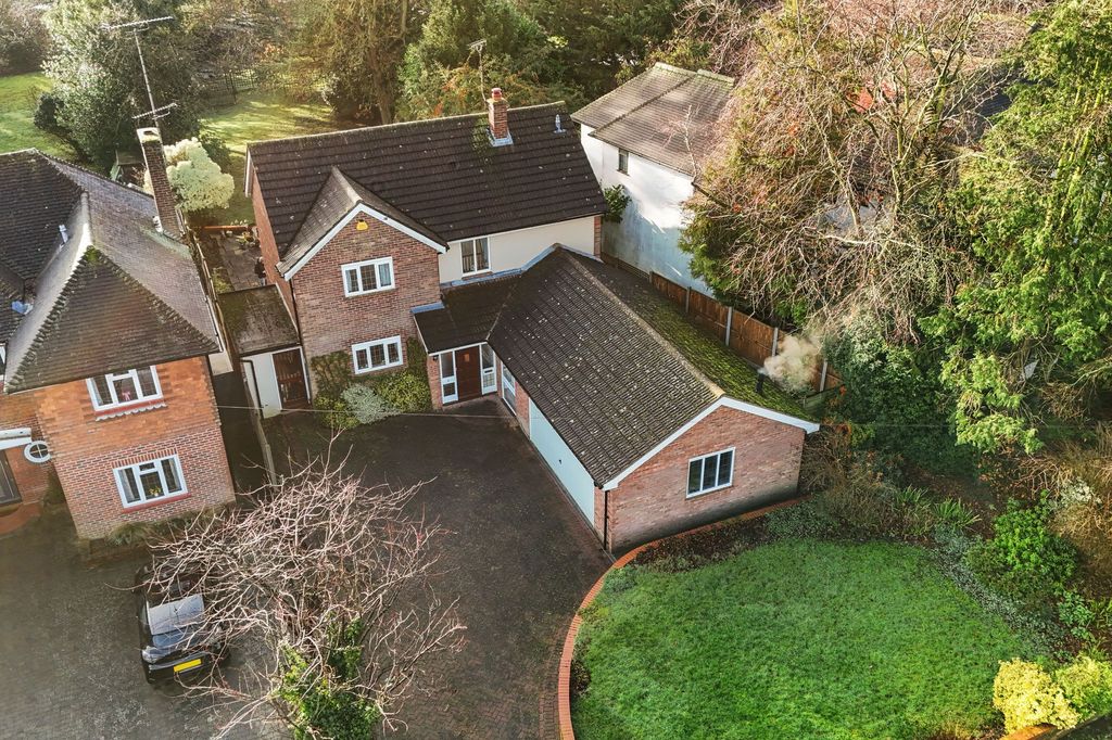 Property photo 2 of 24