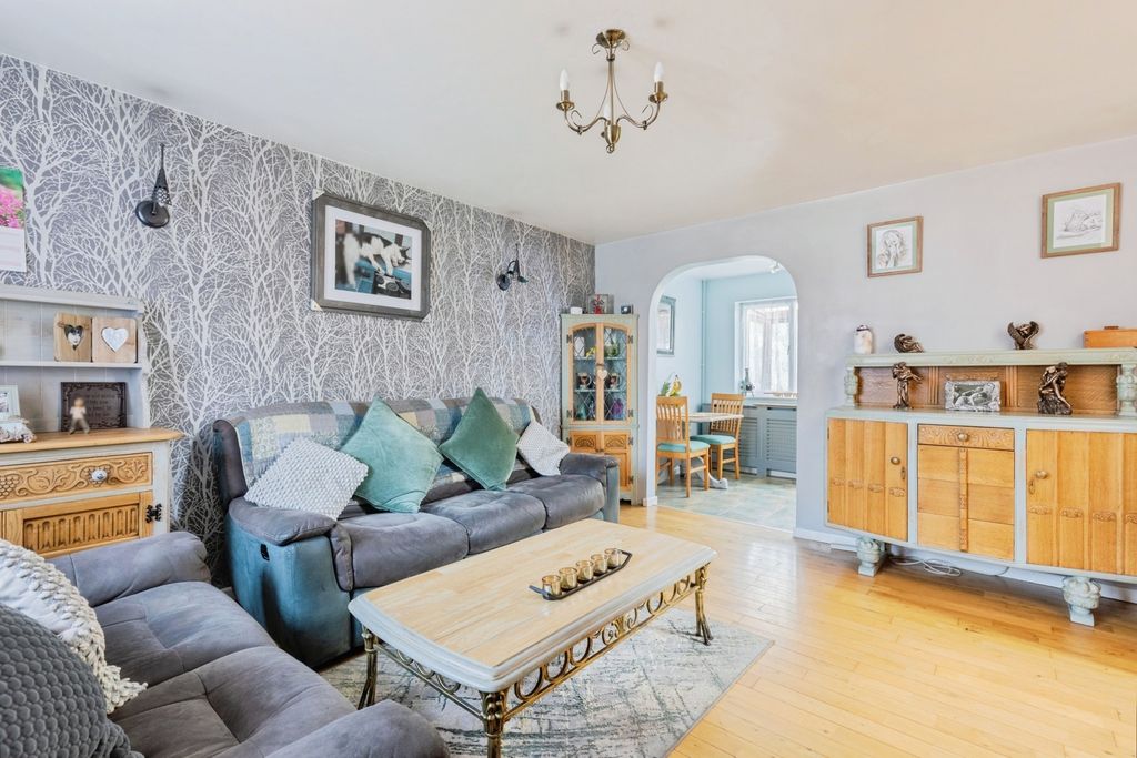 Property photo 2 of 13 Pbox-Img.Jpg