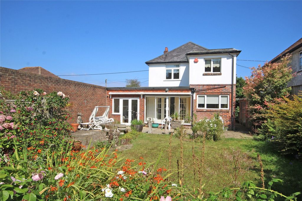 Property photo 1 of 14 Picture No. 12
