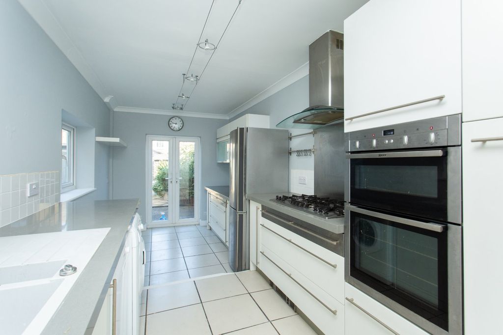 Property photo 2 of 11 Picture 2