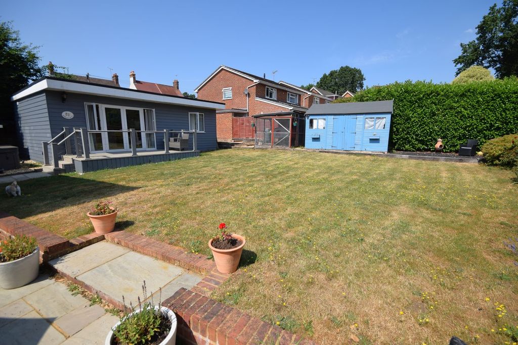 Property photo 2 of 20