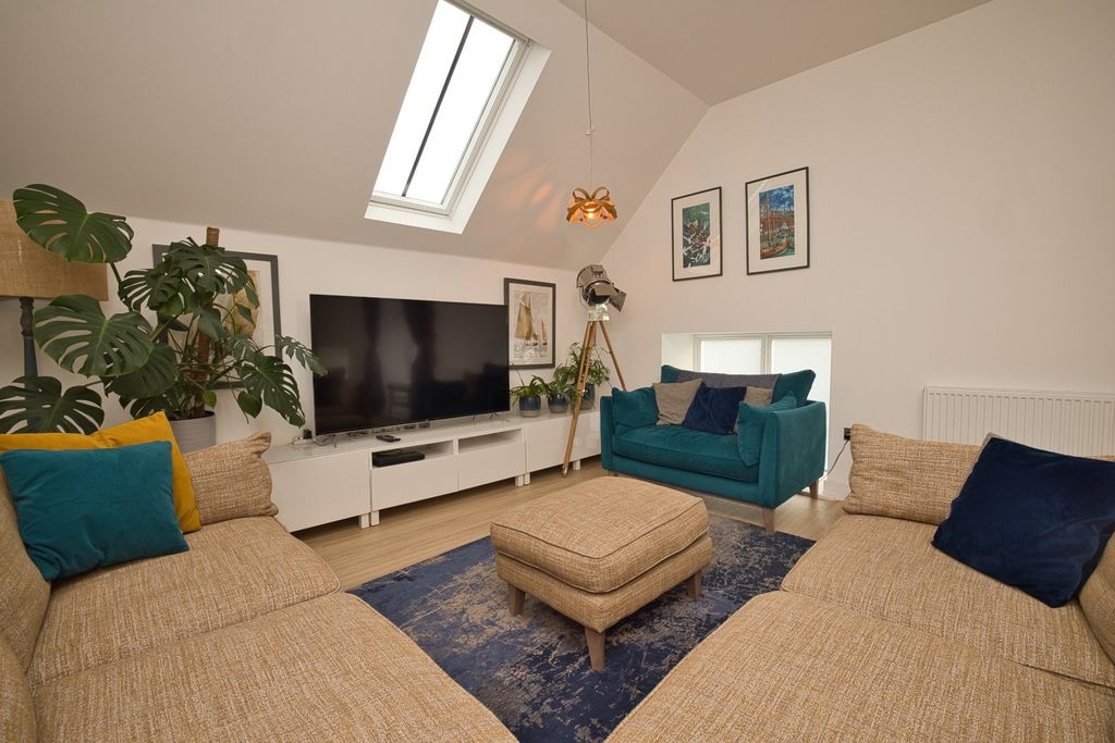 Property photo 2 of 11 Picture 2