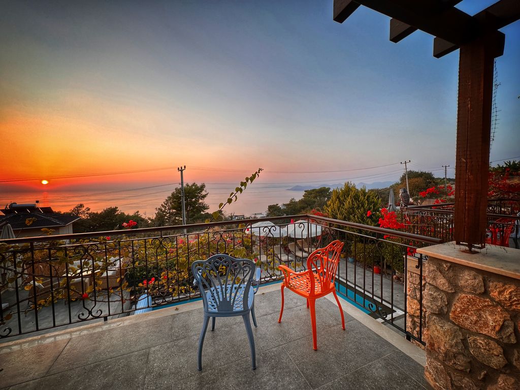Property photo 1 of 25 Unique Faralya Villa- Stunning Sun-Set View