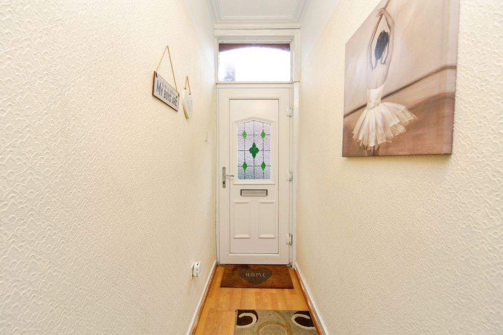 Property photo 3 of 15 Hall