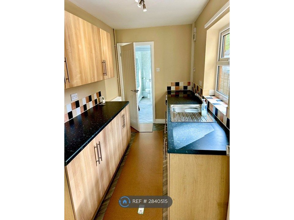 Property photo 3 of 24