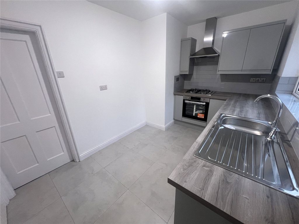 Property photo 3 of 13 Picture No. 18