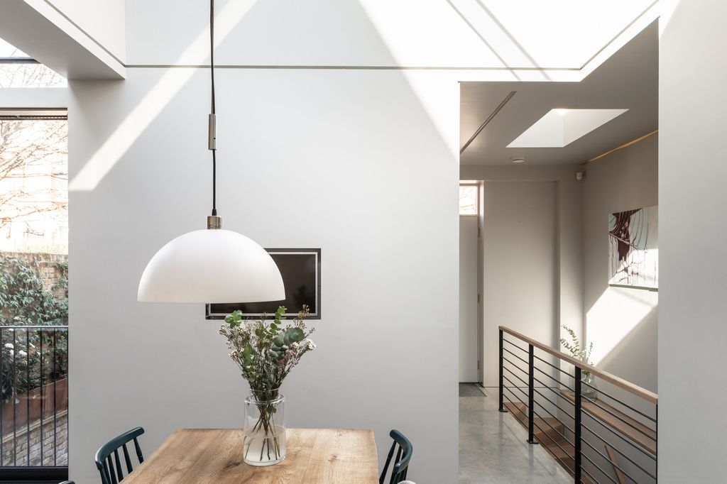 Property photo 2 of 27 302311 - 1A Nascot Street_The Modern House (2).Jpg