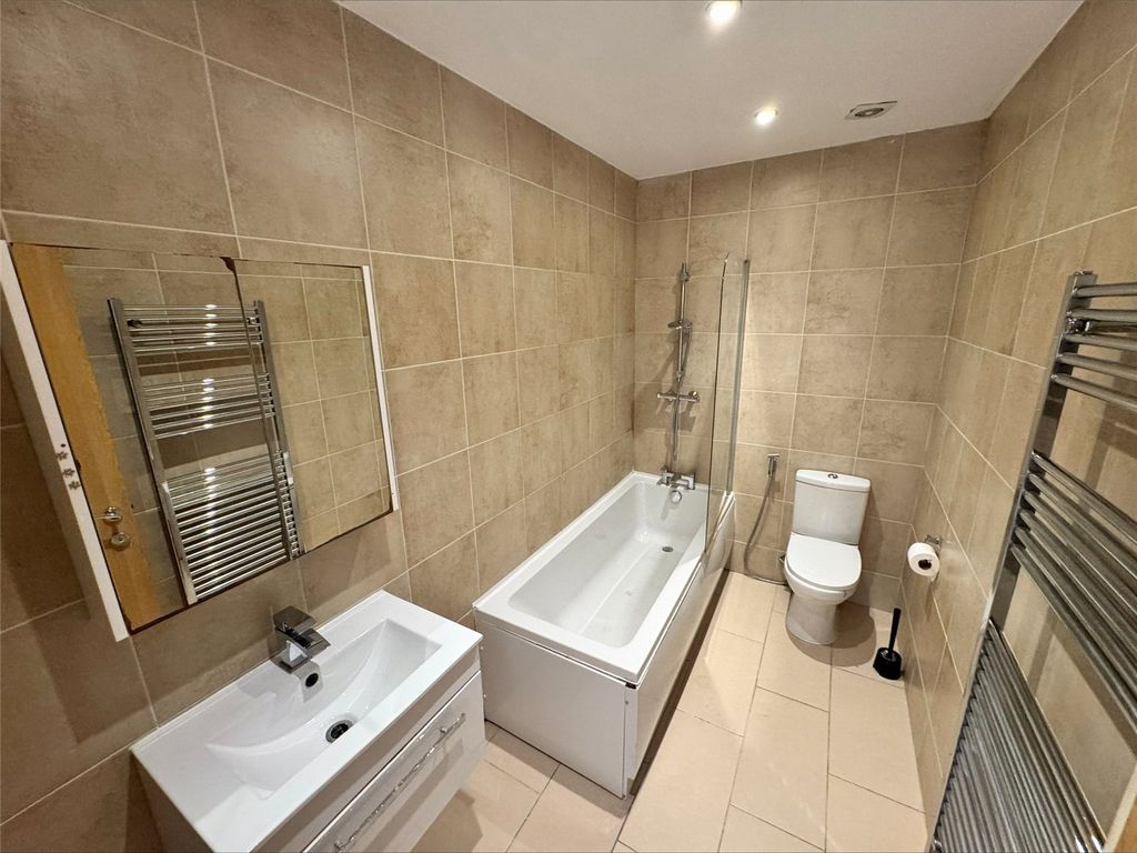 Property photo 3 of 13 Picture No. 10