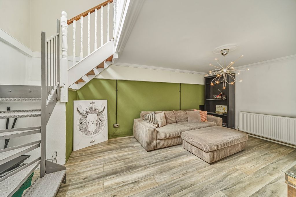 Property photo 3 of 15 Picture No. 26