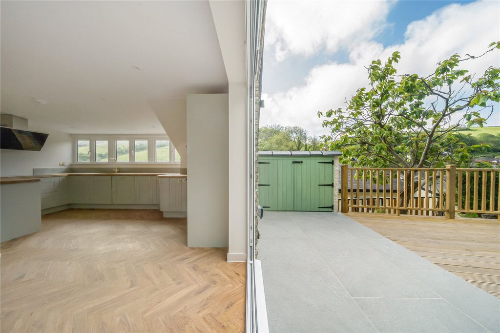 Property photo 3 of 26 Img