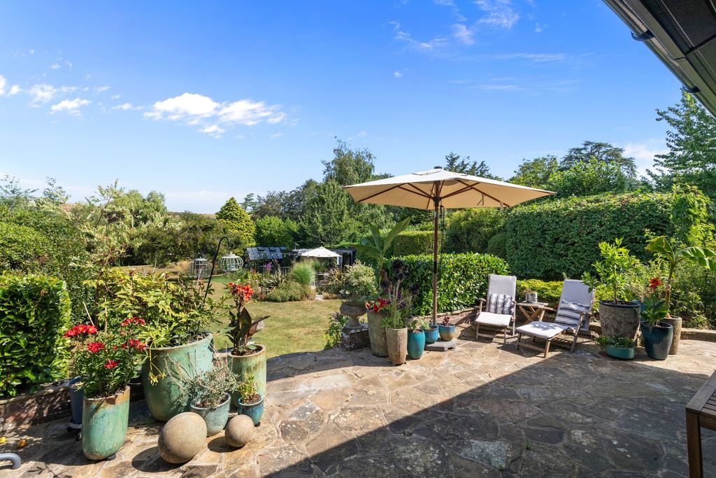 Property photo 2 of 34 5260032