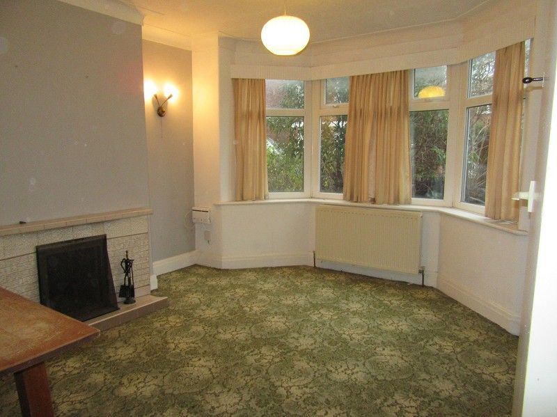 Property photo 3 of 15 Front Reception