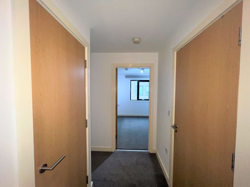 Property photo 3 of 9 Photo 2