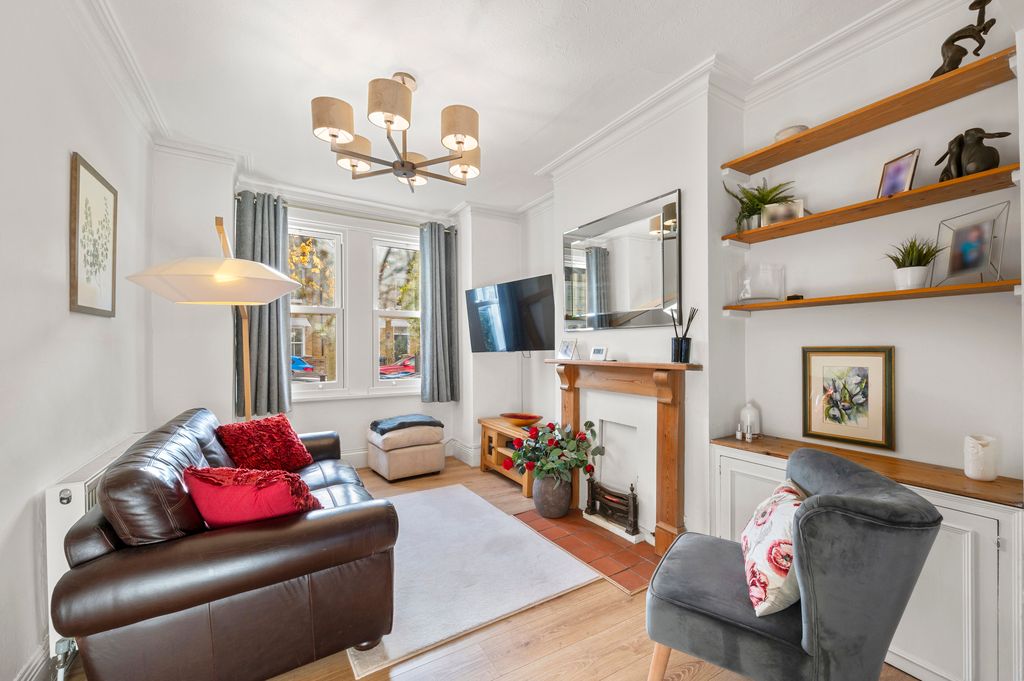 Property photo 2 of 9