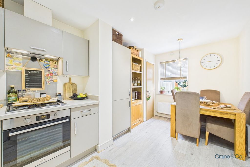 Property photo 3 of 22