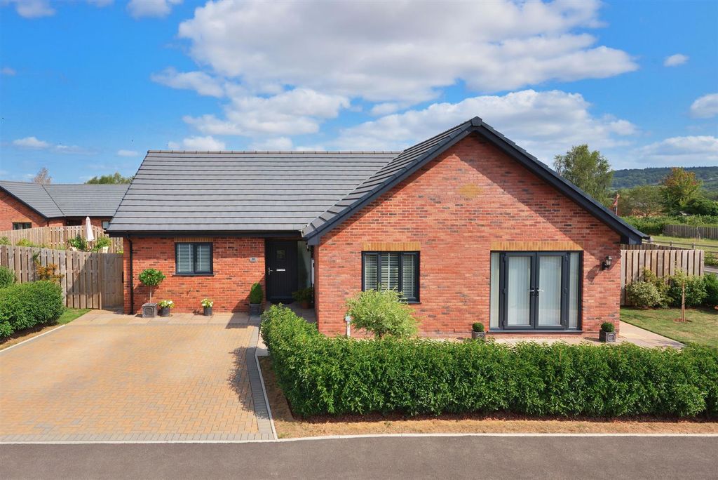 Property photo 1 of 29