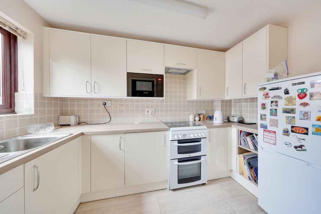 Property photo 3 of 15
